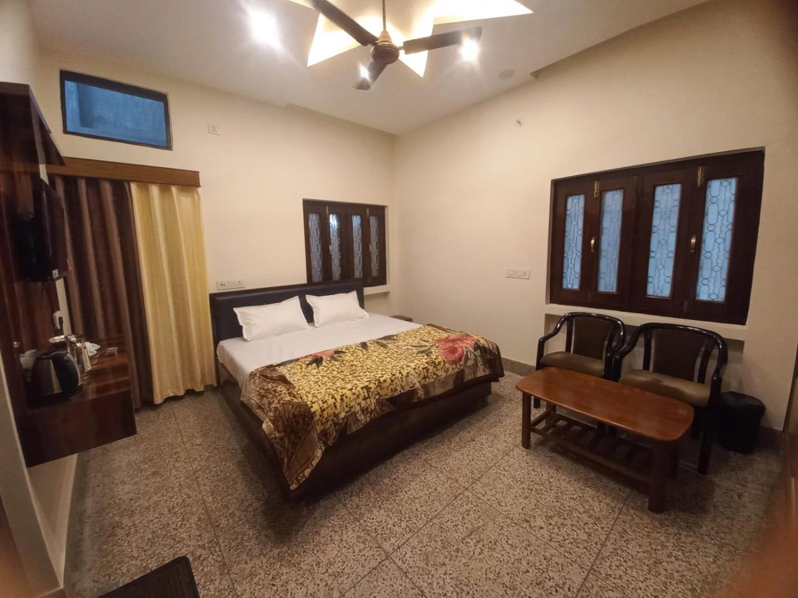 Kalash Guest House Ayodhya Exterior foto