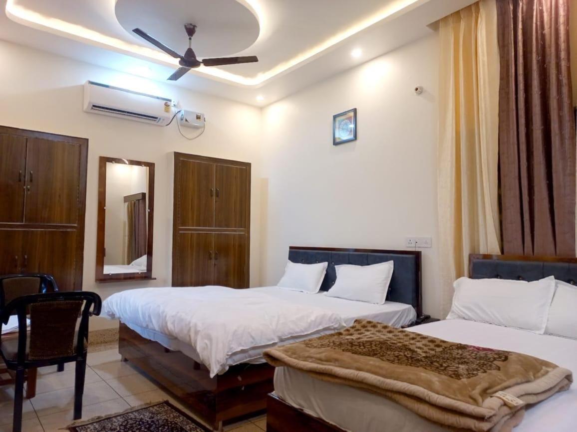 Kalash Guest House Ayodhya Exterior foto
